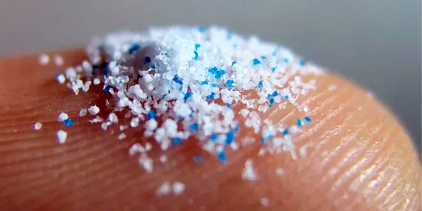 Nanoplastik dalam Air Minum Dalam Kemasan: Sebuah Studi Wahyu